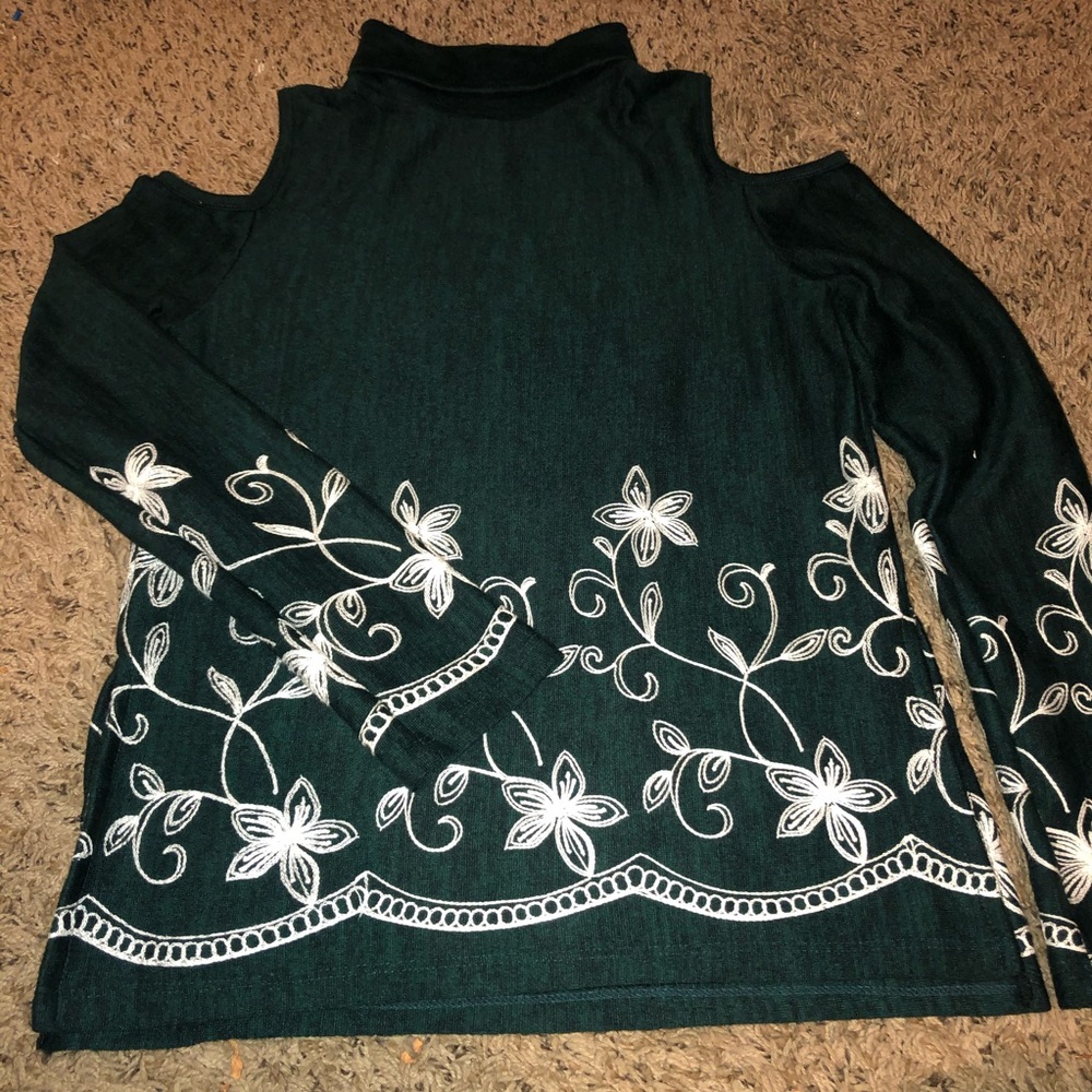Long sleeve shirt